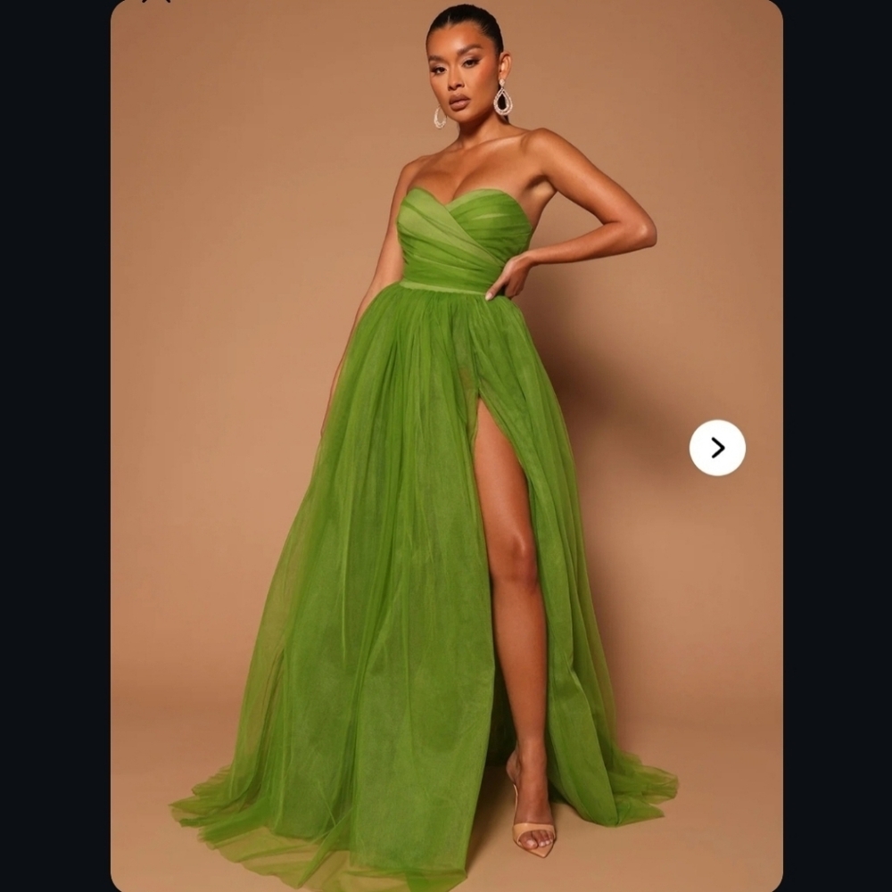 Strapless Tulle Ball Gown Dress